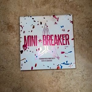 Jeffree Star Mini Breaker Palette